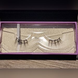 MoxieLash Cheeky Lash Magnetic Eyelashes Silk‎ 5 Magnets 9-15mm Wear Count 25 KZ